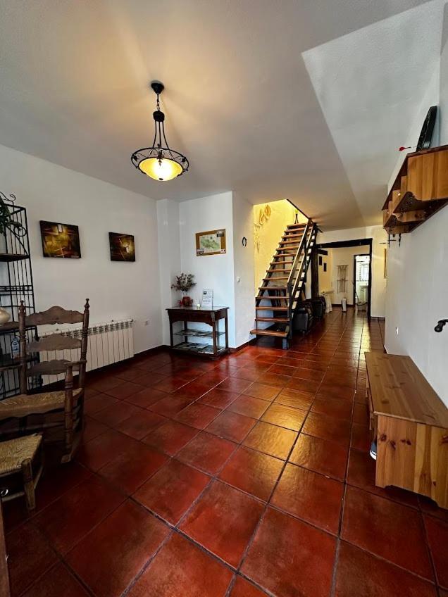 Espaciosa Y Elegante Casa Rural En Los Marines Exterior foto